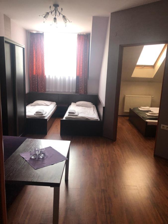 Apartmán Sosnowy Dworek Borków Exteriér fotografie
