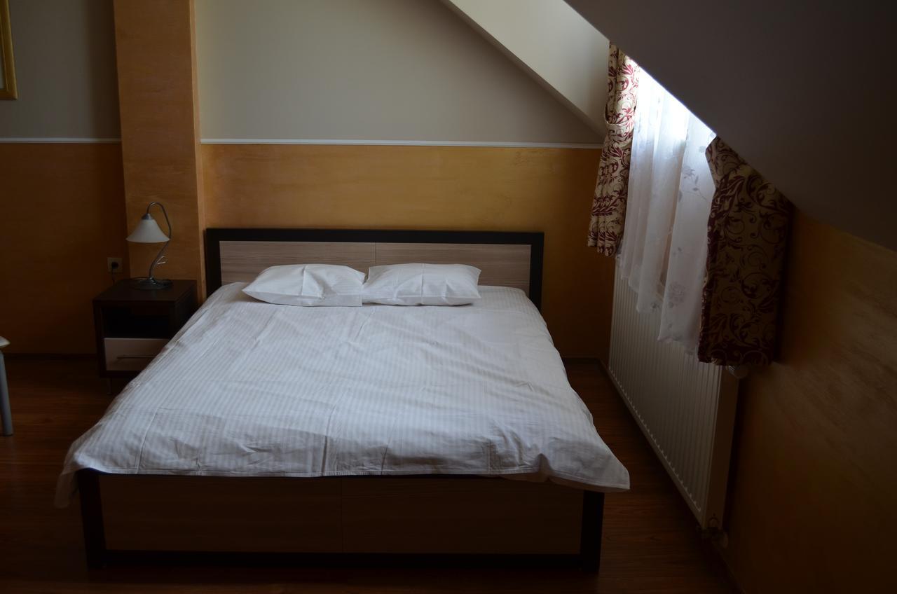 Apartmán Sosnowy Dworek Borków Exteriér fotografie